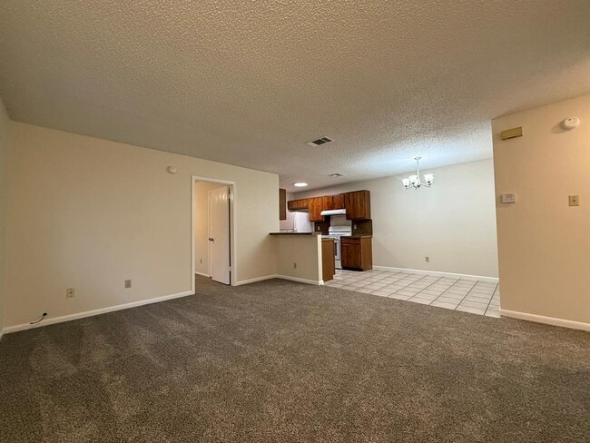 11945 Sunhillow Bend