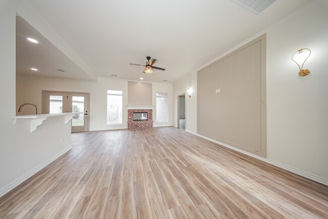 Photo - 11601 Hackney Ln