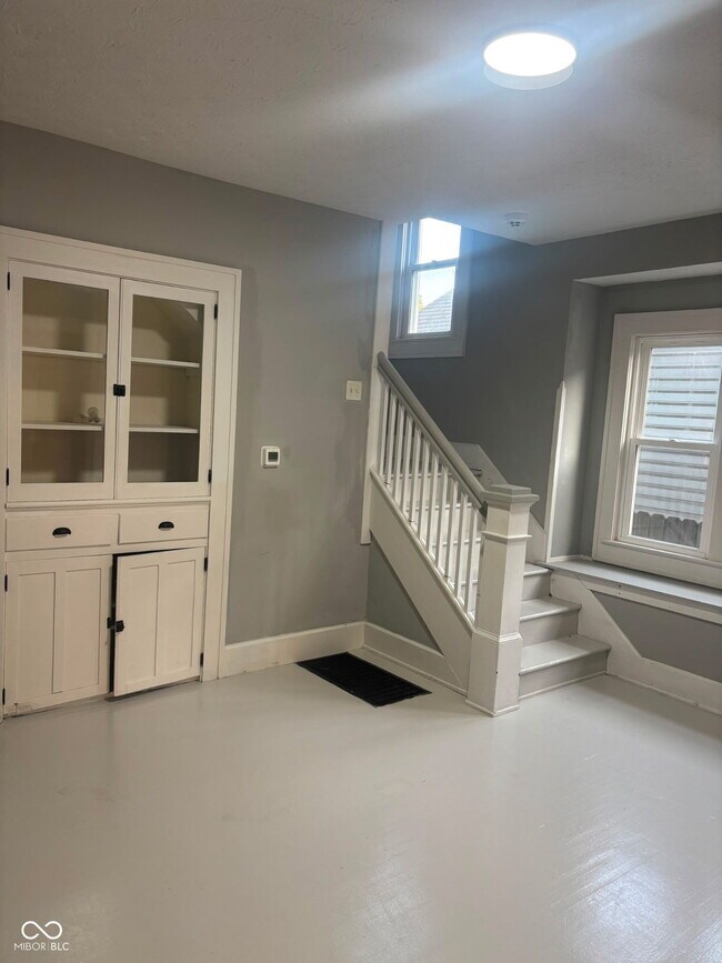 Photo - 417 N Gladstone Ave