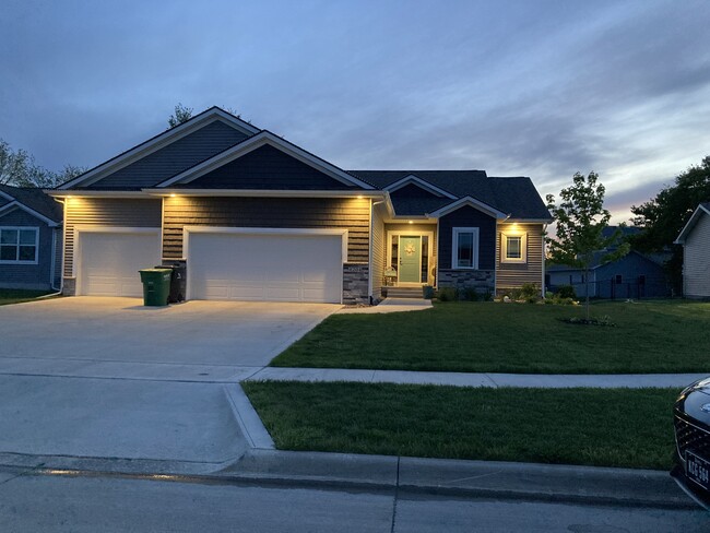 Photo - 4204 SW Ash Ct House