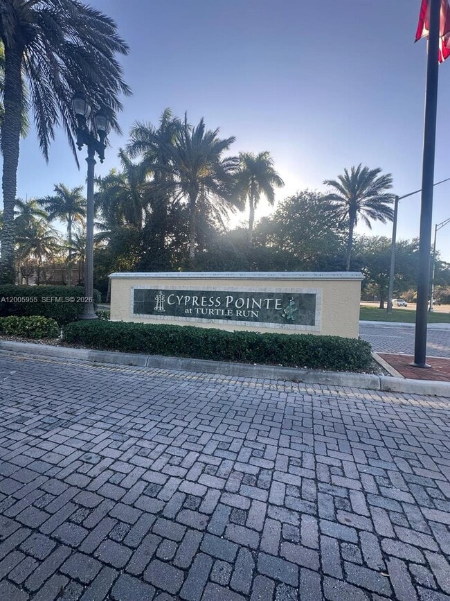 Building Photo - 6920 W Sample Rd Unit 6920