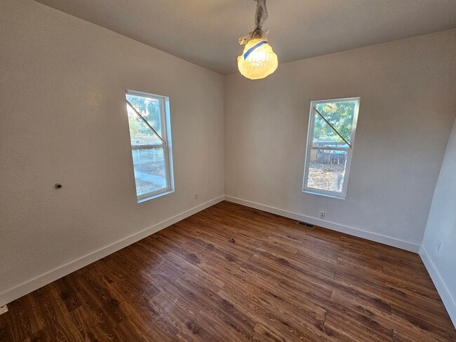 Photo - 614 W Arch St