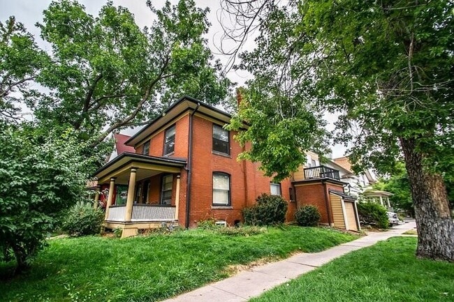 Photo - 1200 Josephine St