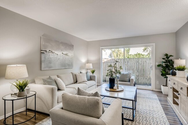 Photo - 7326 N Greeley Ave Unit 7326