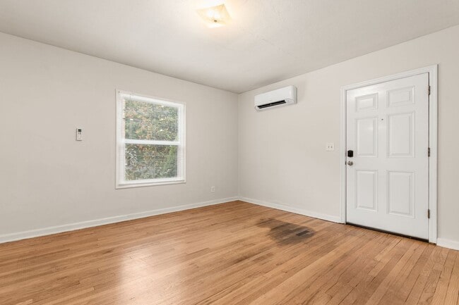 Photo - 1238 N Wygant St Unidad 1238 N Wygant St.
