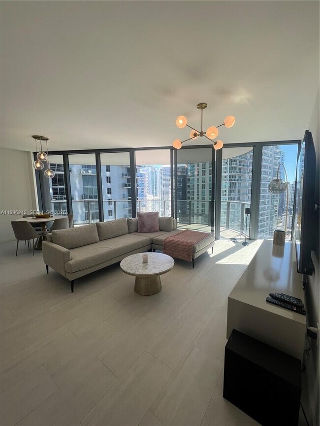 Building Photo - 1000 Brickell Plaza Unit 2701