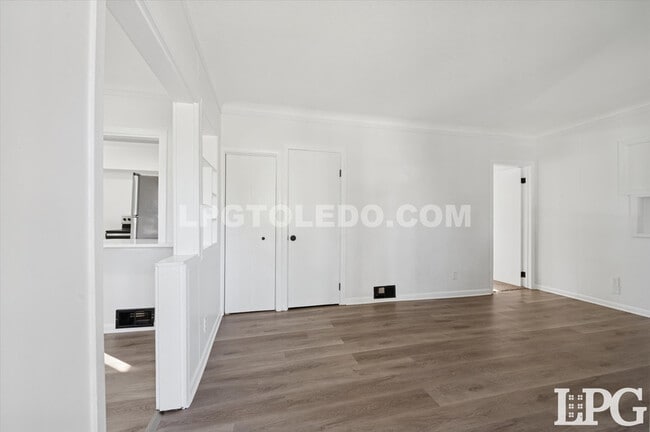 Photo - 4013 Caroline Ave