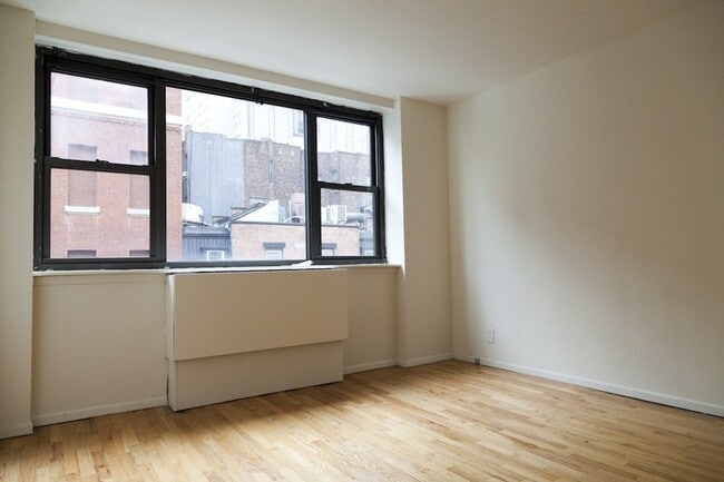132 E 35th St Unit 8A