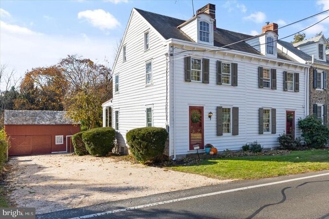 Building Photo - 1507 River Rd