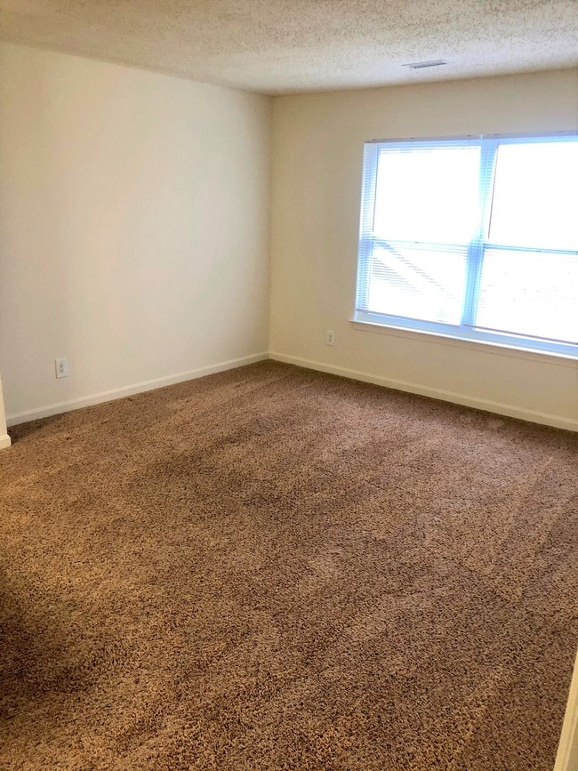 Photo - Lakewood Apartments