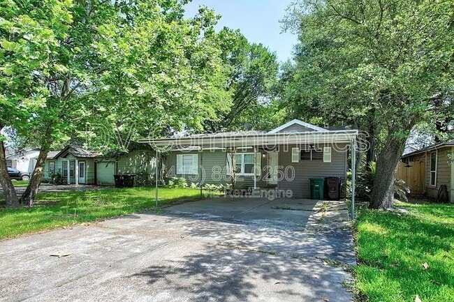 Building Photo - 810 Charles Rd Rental