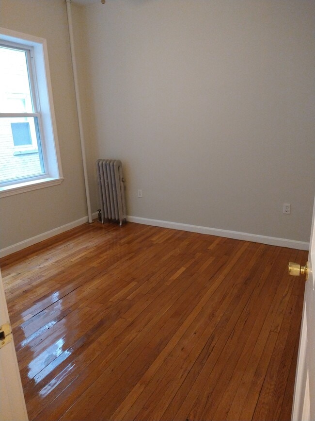 Building Photo - 1198 Commonwealth Ave Unit 1 Rental