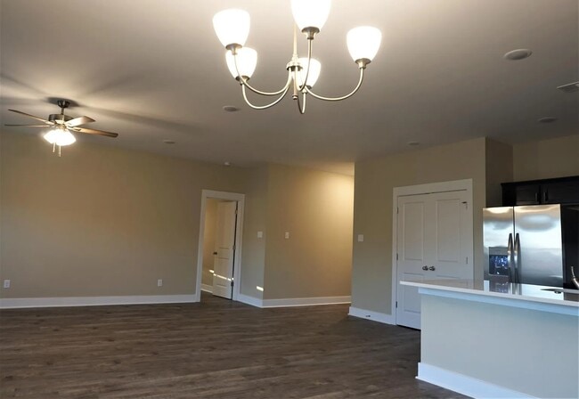 Photo - 3609 Leafy Pass