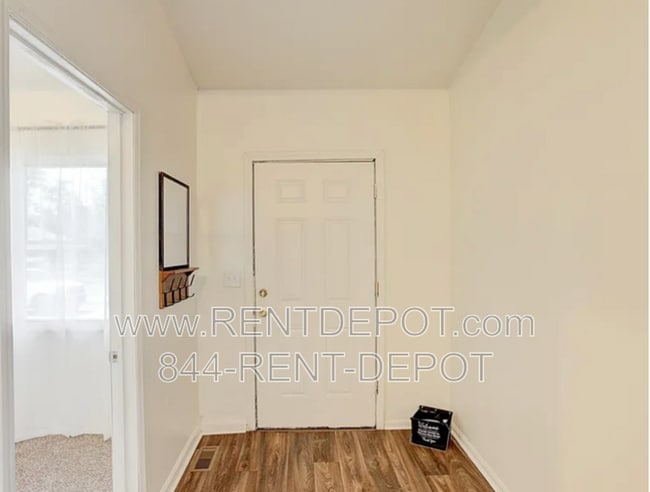 Photo - 917 N Morton Ave