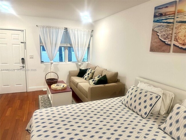 Photo - 1340 Drexel Ave Unidad 303