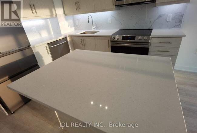 Photo - 75 Oneida Crescent Unit 1510