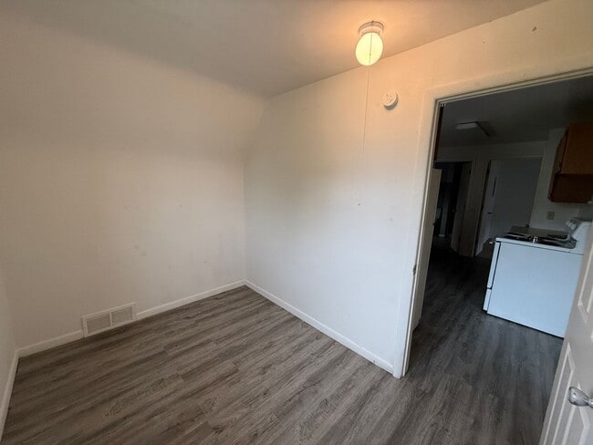 Photo - 5680 Trailer Park Dr Unidad Apt. #3