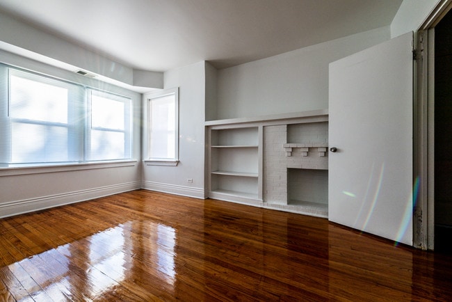 Photo - 6200 S Rockwell St