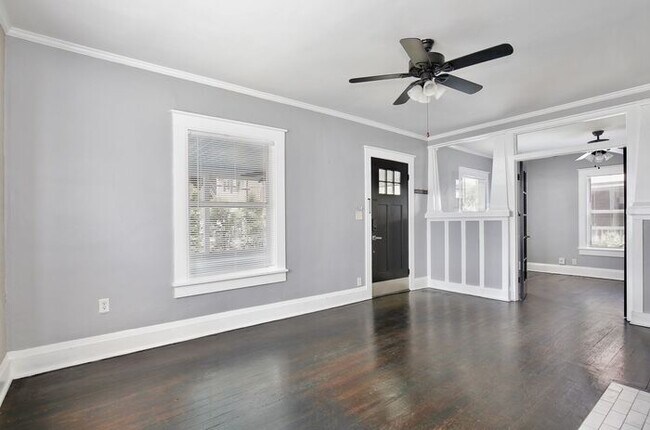 Photo - Beautiful 1/1 Spacious Apartment in the He...