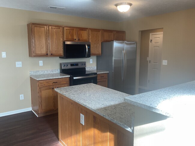 Photo - 515 Indian Lake Dr