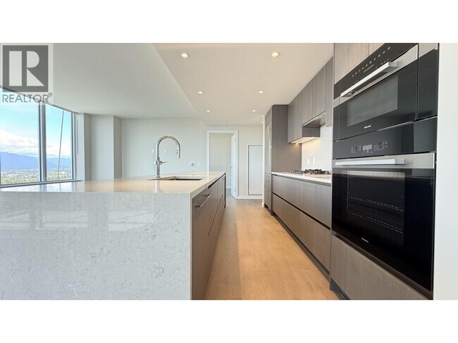 Photo - 485 W 42nd Ave Unit 2602