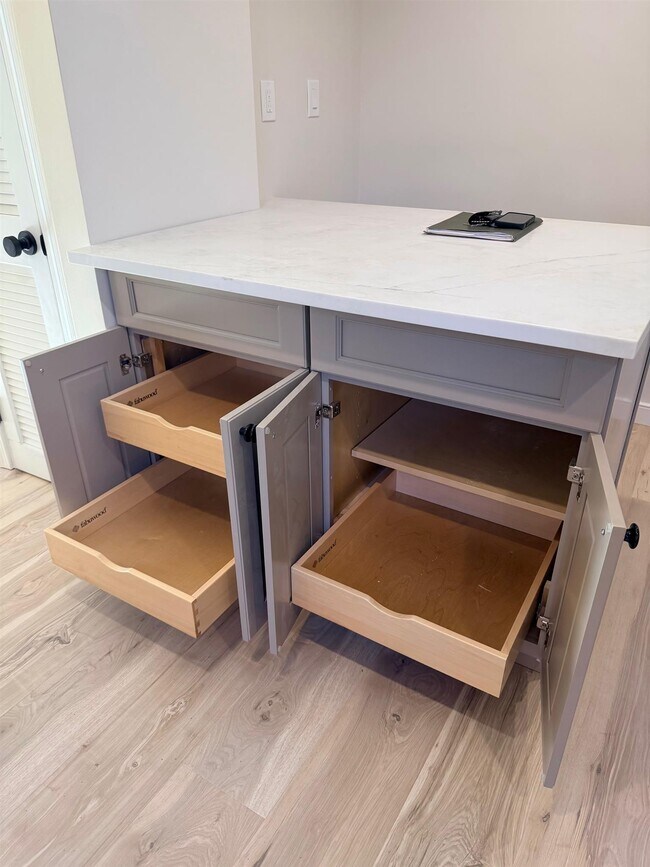 Photo - 261 Mount Auburn St Unidad 2