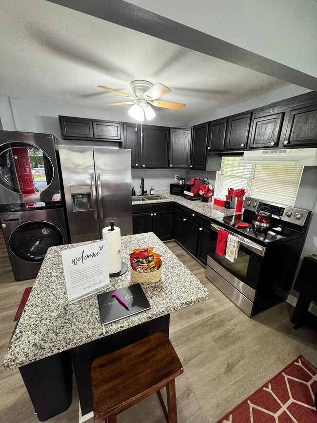 Photo - 3 Bed 3 Bath House near VCU and Byrd Park!
