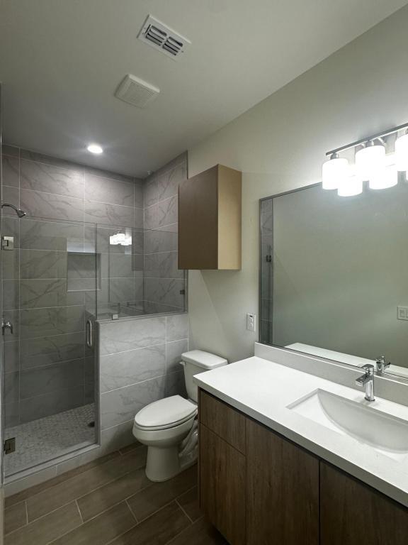 Photo - 609 N Emerald Ave