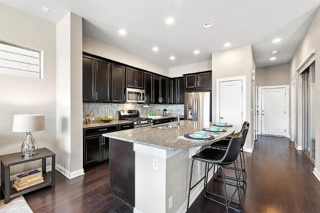 Photo - 1801 W 67th Pl