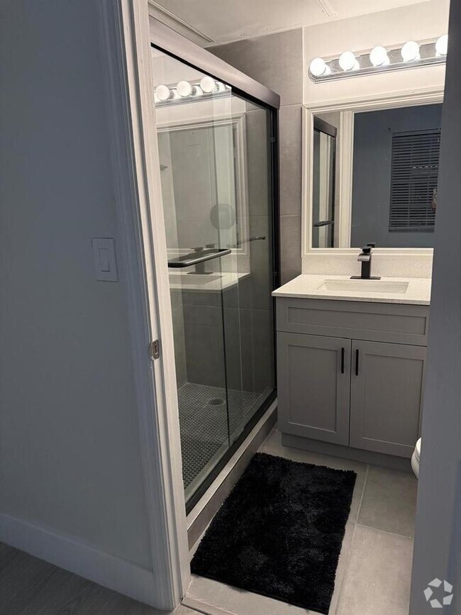 Building Photo - 715 SW 148th Ave Rental