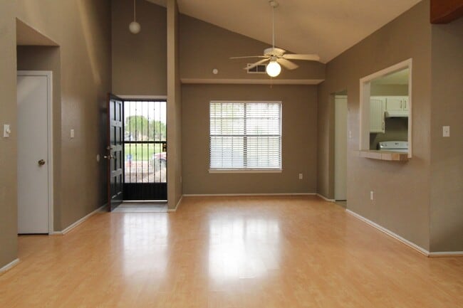 Photo - 3205 Fierro Dr