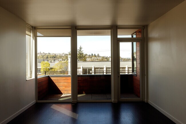 Shelton Eastlake