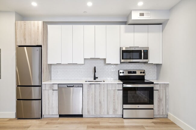 Photo - Serpentine Apartments