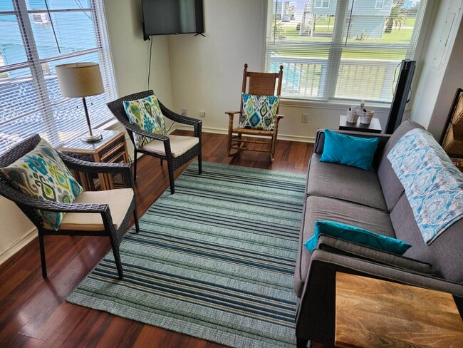 Photo - 4215 Hardin Dr