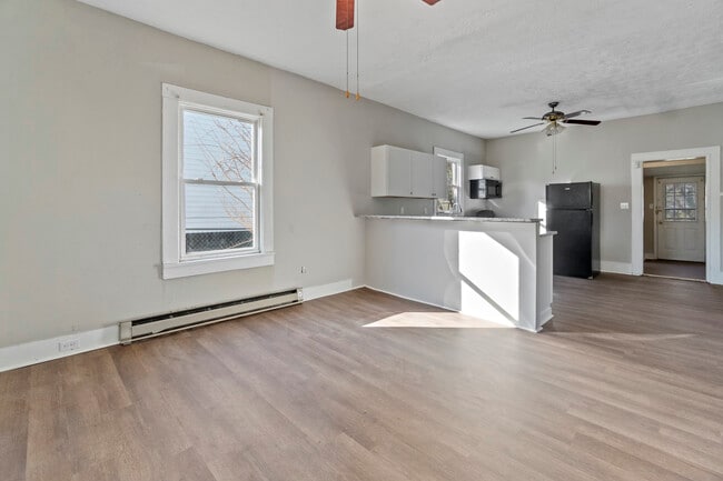 Photo - 152 Spring St