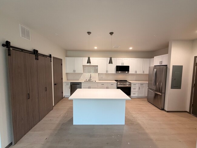 Photo - The Vistas Apartments at Beacon Hill