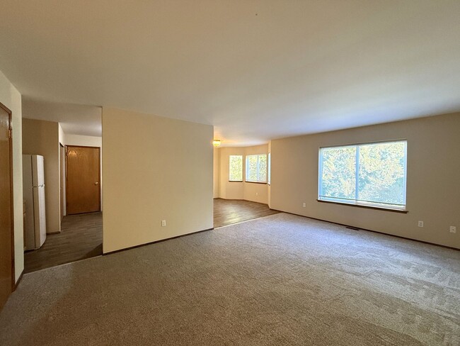 Photo - Single Story Duplex - Near Lake Goodwin