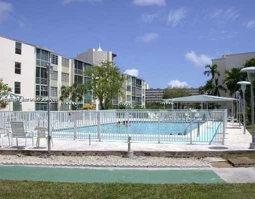 Building Photo - 1780 NE 191st St Unit 300-2