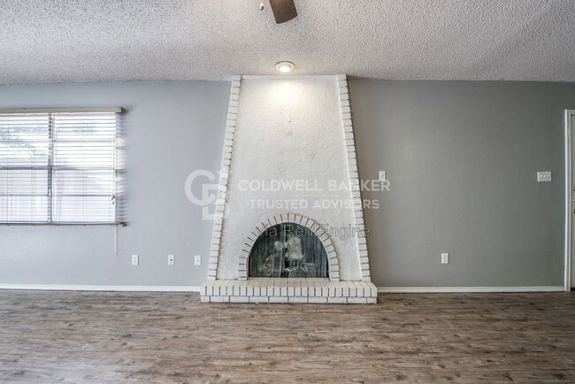 Photo - 5332 Kenosha Ave