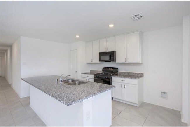 Photo - 1617 Vattier St
