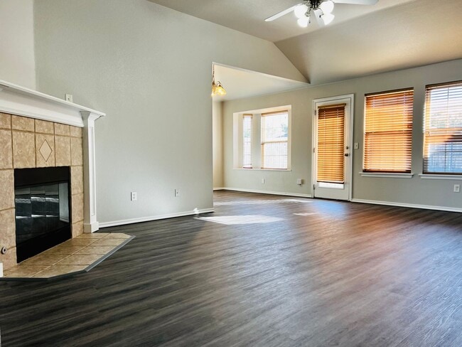 Building Photo - Updated 3BD 2BA Home Located in a Great Norman Neighborhood!!