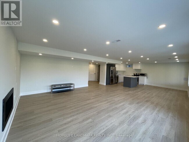 Photo - 212 Scrivener Dr