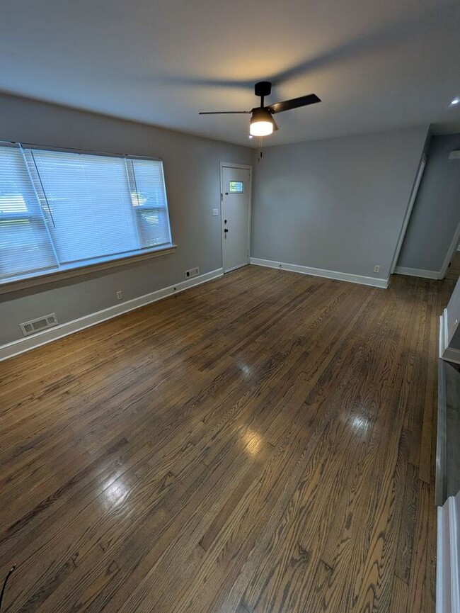 Photo - 2BD/1BA Duplex in Hickory