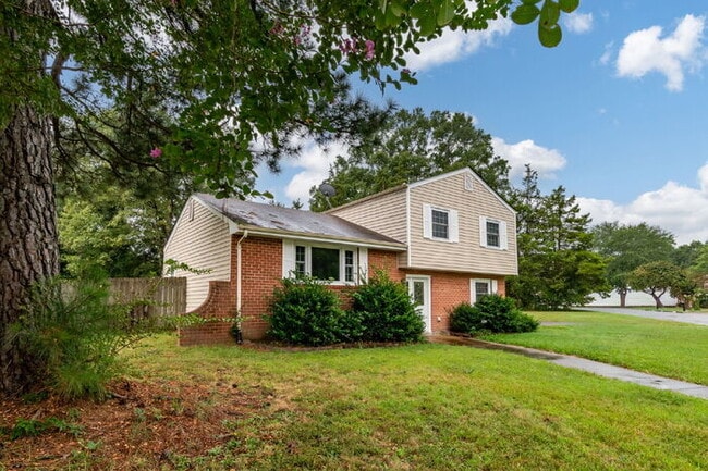 Photo - Charming Glen Allen Gem: 3-Bedroom Retreat...
