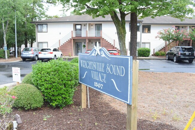 Photo - 1507 Military Cutoff Rd Unidad 207