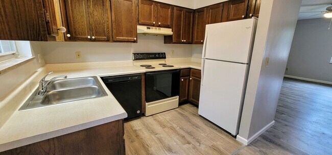 Photo - Lenoir City, 37772 - 2 Bedroom, 2 Full Bat...
