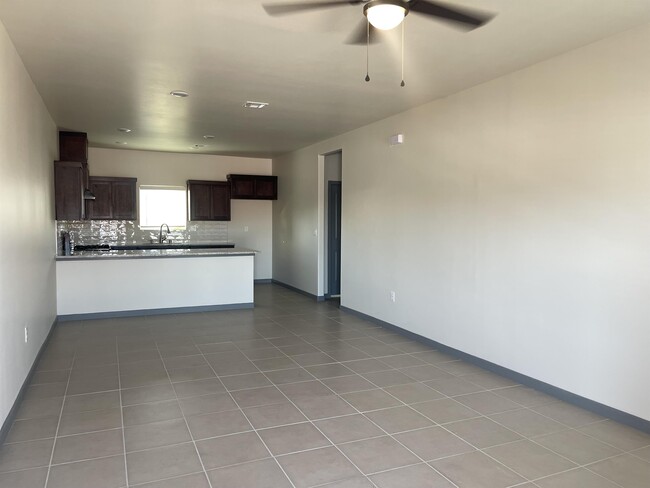 Photo - 8902 Herbert St