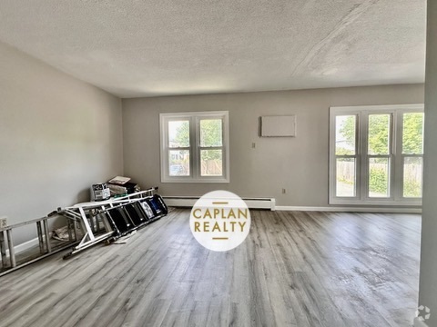 Building Photo - 50 Whiting St Unit 5 Rental
