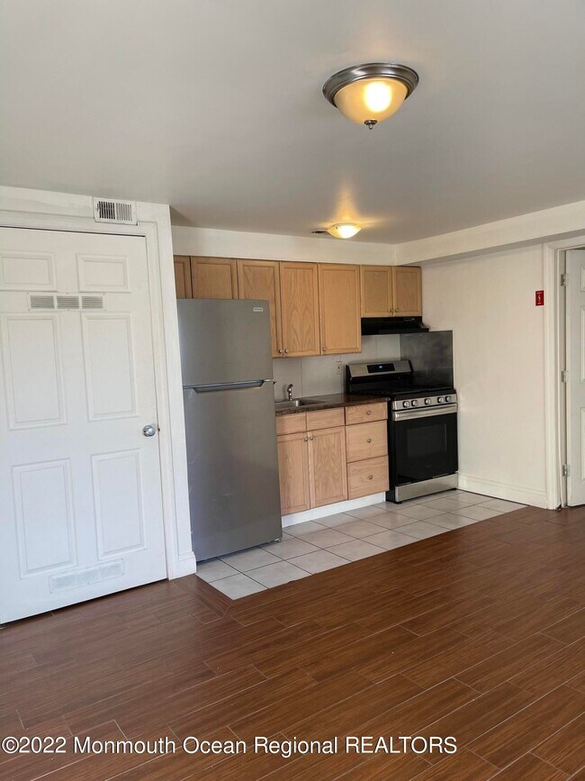Photo - 109 2nd Ave Apartment Unit I