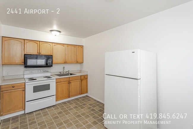 Photo - 2441 Airport-2 Unit 2